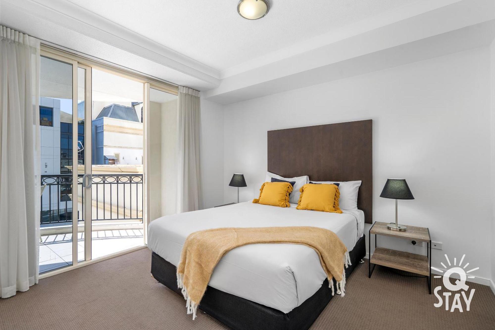 Chevron Renaissance Surfers Paradise Mid Week Madness Deal - Q Stay 黄金海岸 外观 照片