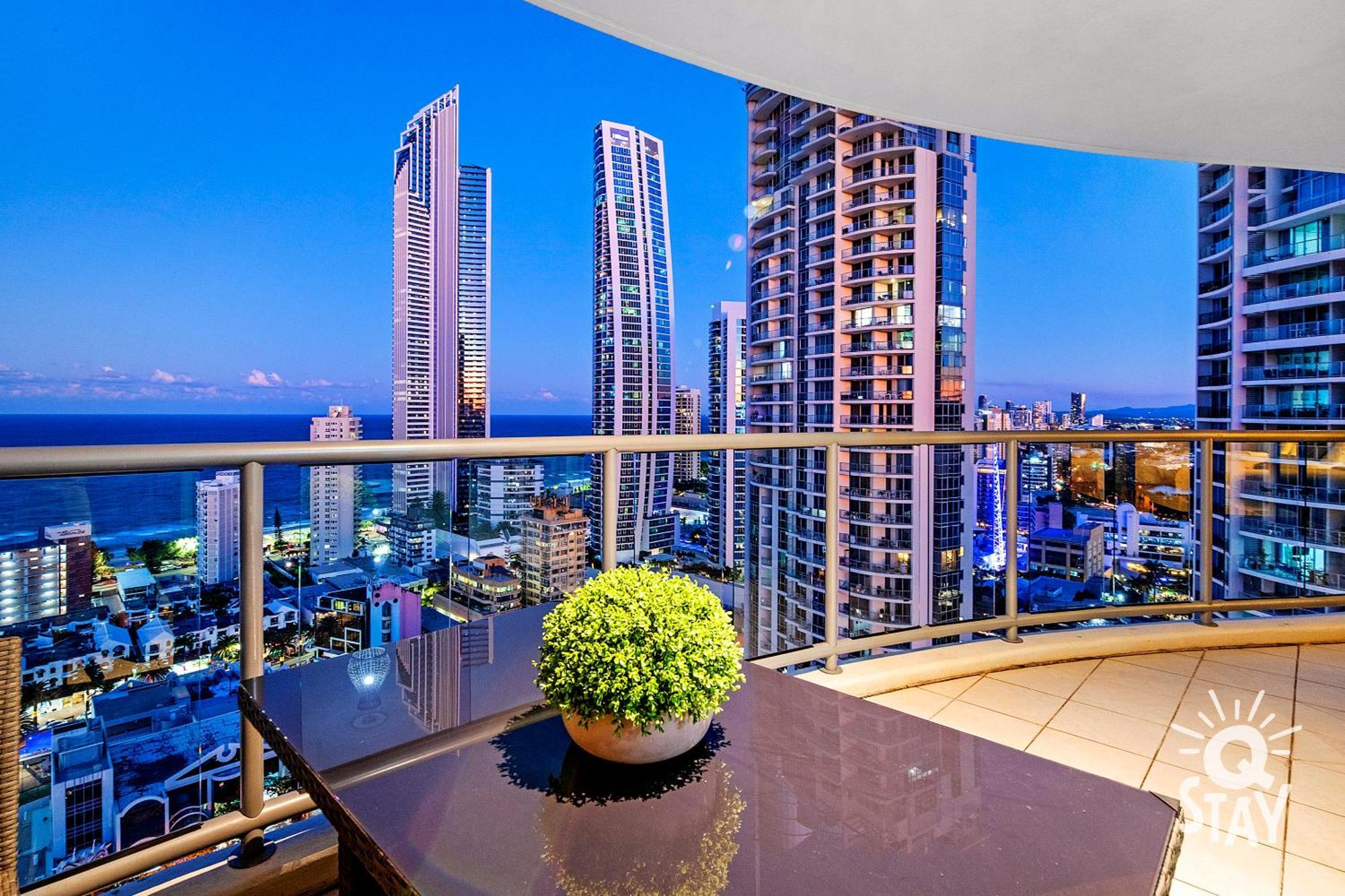 Chevron Renaissance Surfers Paradise Mid Week Madness Deal - Q Stay 黄金海岸 外观 照片