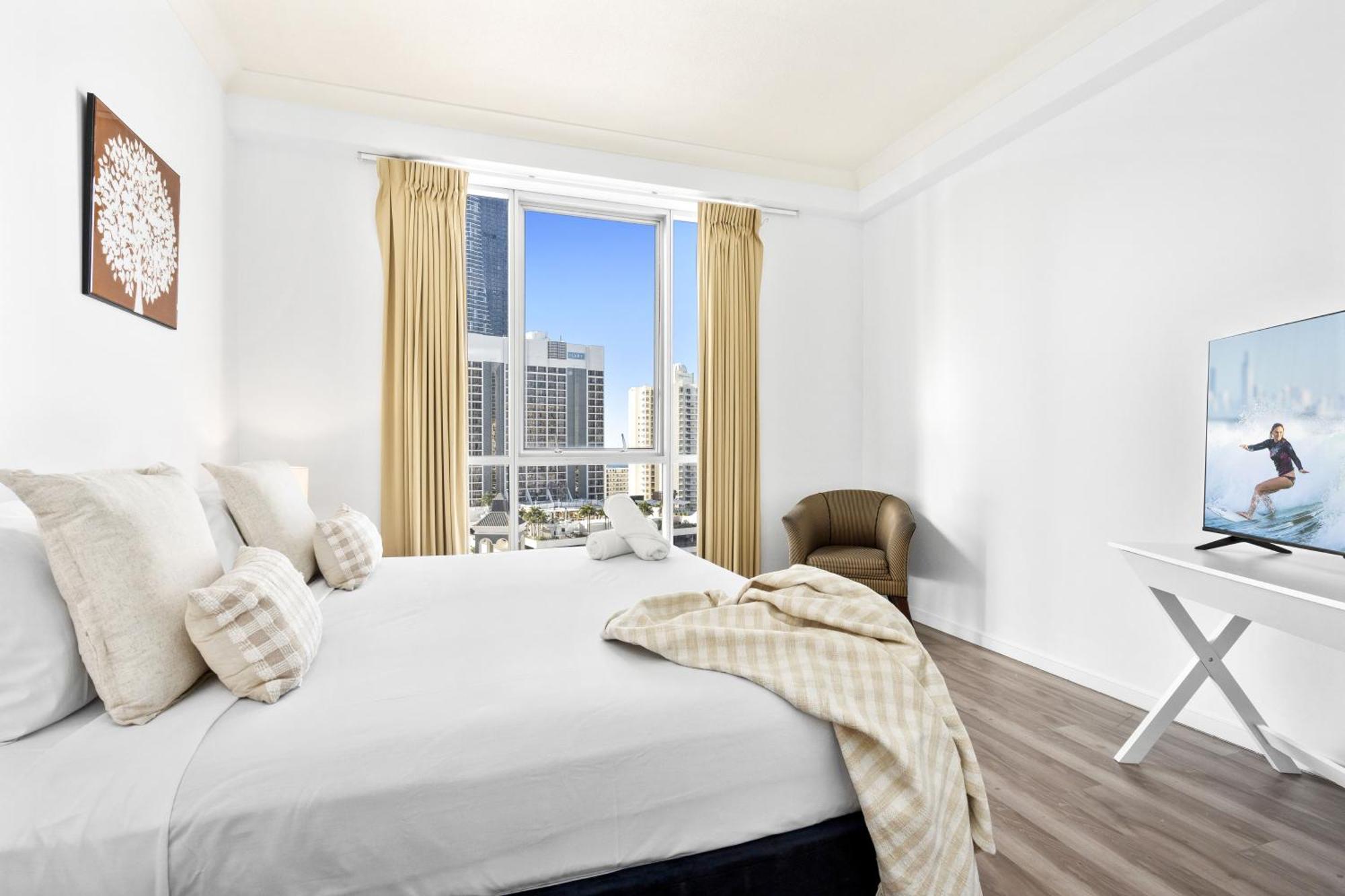 Chevron Renaissance Surfers Paradise Mid Week Madness Deal - Q Stay 黄金海岸 外观 照片